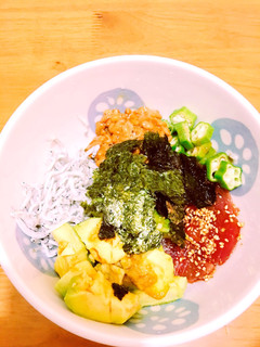 夏にぴったり!ネバネバ丼-レシピのメイン写真