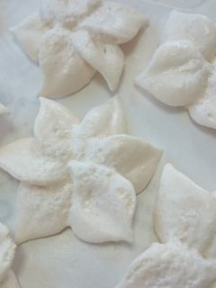 *お花の焼きメレンゲ*-レシピのメイン写真