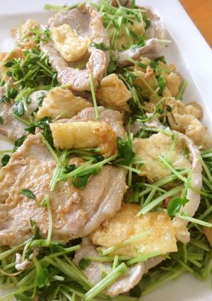 豚肉、豆苗、油揚げ塩麹炒め-レシピのメイン写真