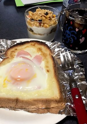 カルピスソフトの卵のせトースト-レシピのメイン写真