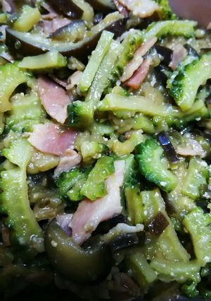 簡単常備菜♪ゴーヤとナスの味噌炒め-レシピのメイン写真