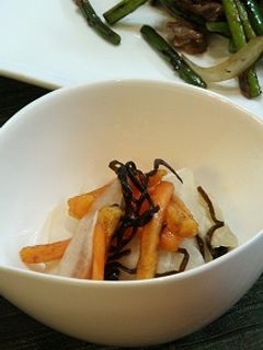 柿と大根の塩昆布和え-レシピのメイン写真