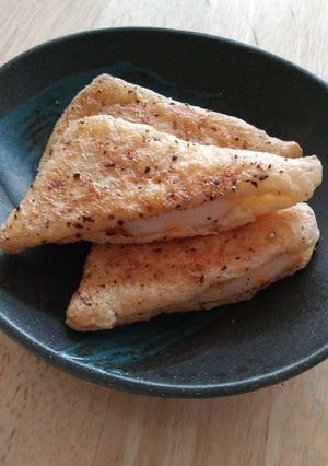 時短 油揚げと笹かまのカリっと焼き-レシピのメイン写真