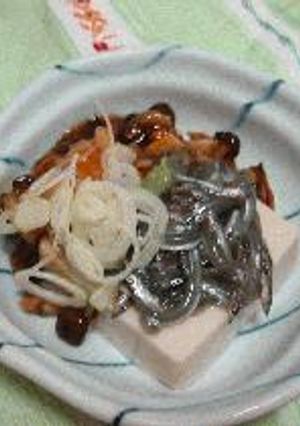 刺身小女子と湯葉豆腐のきのこあん-レシピのメイン写真