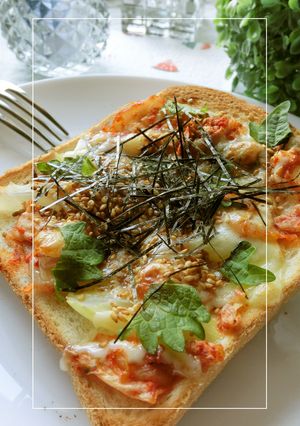 胡麻たっぷり♥キムチ×セロリのトースト-レシピのメイン写真
