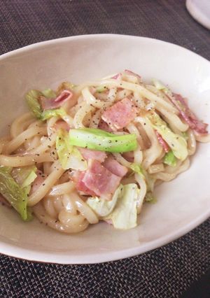 キャベツとベーコンのみそバター焼きうどん-レシピのメイン写真