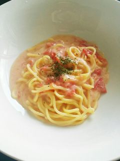 簡単!フレッシュトマトでクリームパスタ-レシピのメイン写真