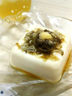 20秒おつまみ♪とろろ昆布のつるりん冷奴-レシピのメイン写真