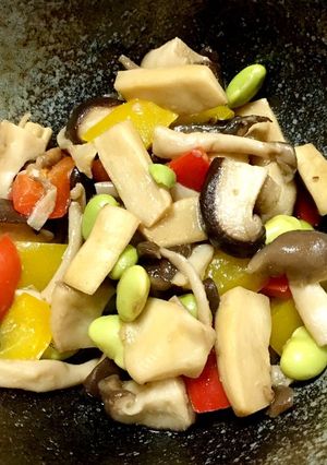 キノコとパプリカと枝豆のオイスター炒め-レシピのメイン写真