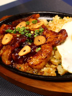 とんてきガーリック炒飯♪-レシピのメイン写真