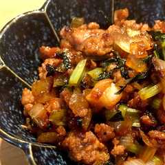 รูปของ 豚ひき肉と玉ねぎのスタミナポン酢炒め