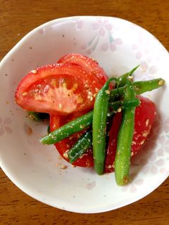 ピリ辛♪トマトといんげんはちみつごま和え-レシピのメイン写真