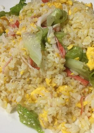 レタスとカニカマのチャーハン-レシピのメイン写真