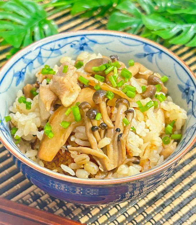 キノコと鶏肉の炊き込みご飯-レシピのメイン写真