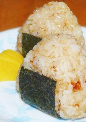 ウチのおかかむすび （おかかおにぎり）-レシピのメイン写真