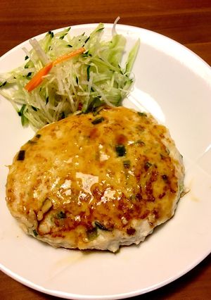 タレが食欲をそそる鶏肉と豆腐のハンバーグ-レシピのメイン写真