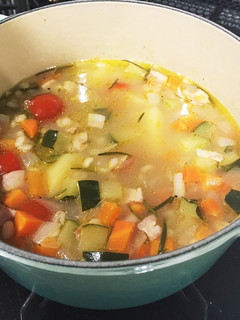 身体に優しい押麦と野菜の食べるスープ-レシピのメイン写真