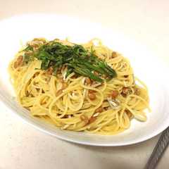 รูปของ 納豆としらすの和風パスタ