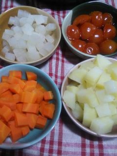 炊飯器でまとめて離乳食中期~後期蒸し野菜-レシピのメイン写真