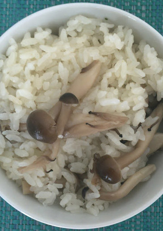 炊飯器で簡単！しめじご飯-レシピのメイン写真