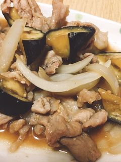 超高速!なすと玉ねぎと豚肉の味噌炒め-レシピのメイン写真