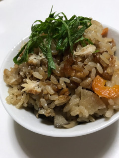 炊飯器に入れるだけ〜サバの炊き込みご飯-レシピのメイン写真