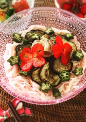 夏野菜♡お花パプリカの素麺-レシピのメイン写真