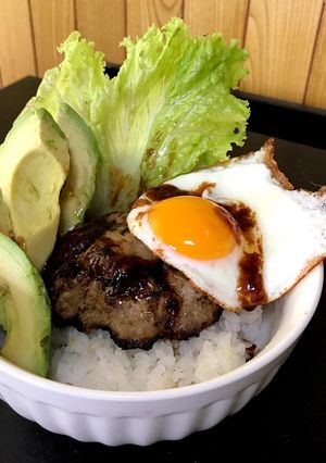 ロコモコ丼〜赤ワイン・ドミ風ソース♪-レシピのメイン写真