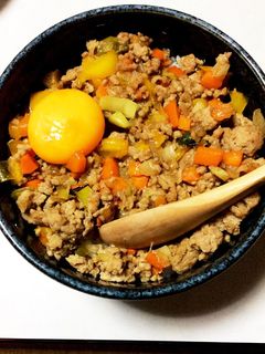 具沢山ひき肉丼-レシピのメイン写真