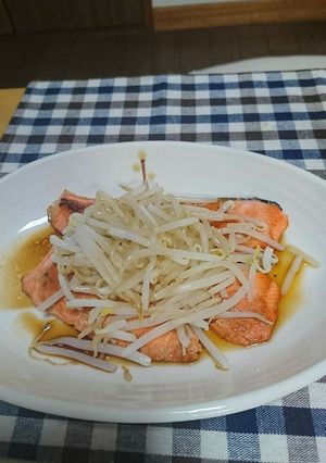 簡単！鮭の蒸し焼きっ-レシピのメイン写真