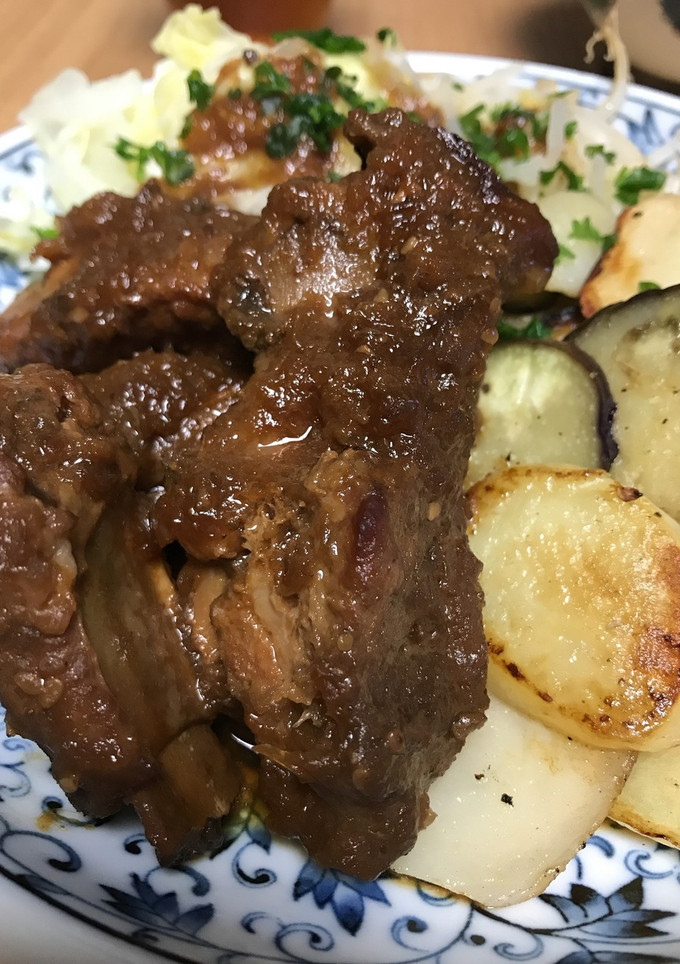 焼肉のタレで♪簡単！豚スペアリブの煮込み-レシピのメイン写真