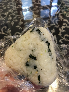 わかめおにぎり-レシピのメイン写真