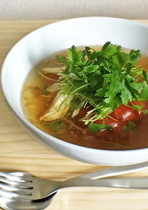 レモングラスとトマトのエスニック風スープ-レシピのメイン写真
