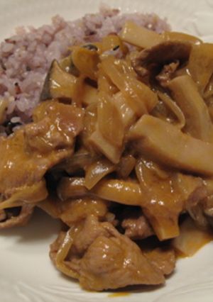豚肉とエリンギのなんちゃってストロガノフ-レシピのメイン写真