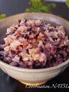 簡単&ヘルシー♪もち麦の黒米ご飯-レシピのメイン写真