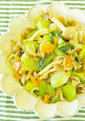 キノコたっぷりチンゲン菜炒め-レシピのメイン写真