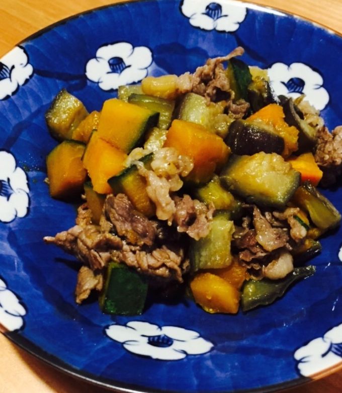 かぼちゃとなすと牛肉の甘辛煮 by amn25 【クックパッド】 簡単