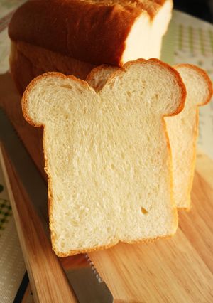 ダブルソフト風食パン（ＨＢ使用）-レシピのメイン写真