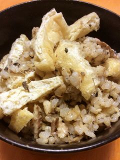 秋刀魚、梅、油揚げ、ひじきの炊き込みご飯-レシピのメイン写真