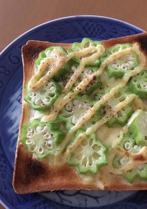 ダビデの星☆オクラチーズマヨトースト-レシピのメイン写真