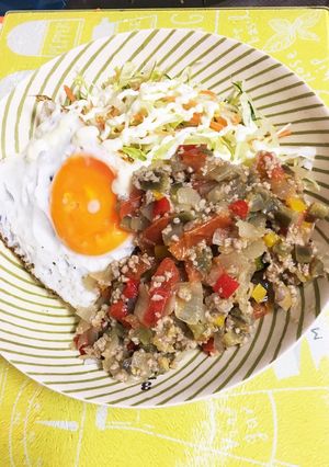 なんちゃってガパオライスにトマト!!-レシピのメイン写真