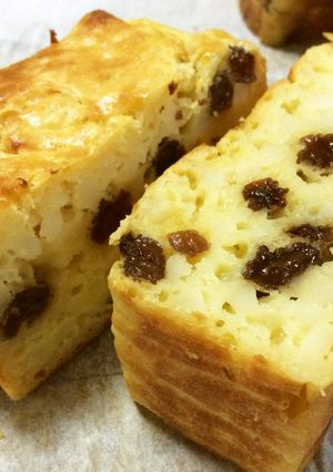 クスクスとラムレーズンのヨーグルトケーキ-レシピのメイン写真