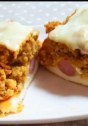 チーズたっぷり★ウィンナーカレーパン-レシピのメイン写真