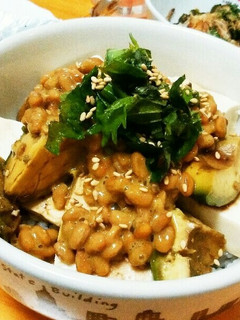 超簡単⭐納豆アボカド豆腐丼-レシピのメイン写真