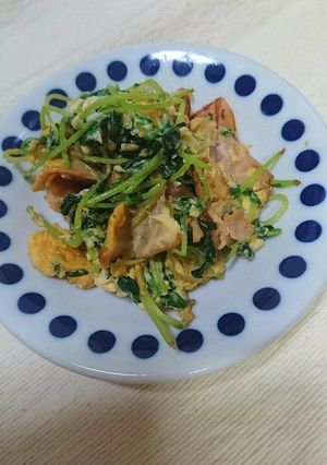 簡単！豆苗とベーコンの玉子炒め-レシピのメイン写真