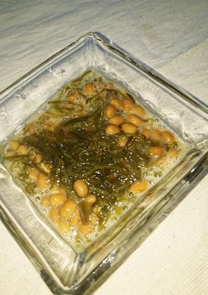 斬新っ。混ぜるだけ納豆とめかぶ-レシピのメイン写真