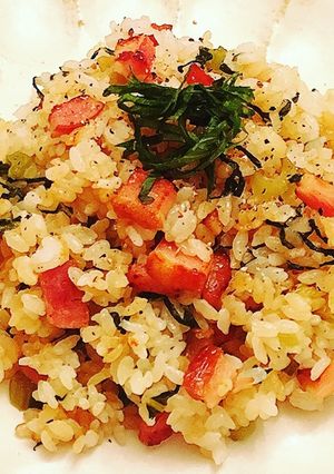やみつき!野沢菜とベーコンのチャーハン-レシピのメイン写真
