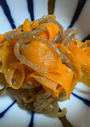 糸こんにゃくとにんじんのきんぴら-レシピのメイン写真