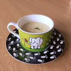 รูปของ じっくり炒めたカリフラワースープ