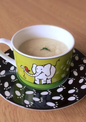 じっくり炒めたカリフラワースープ-レシピのメイン写真